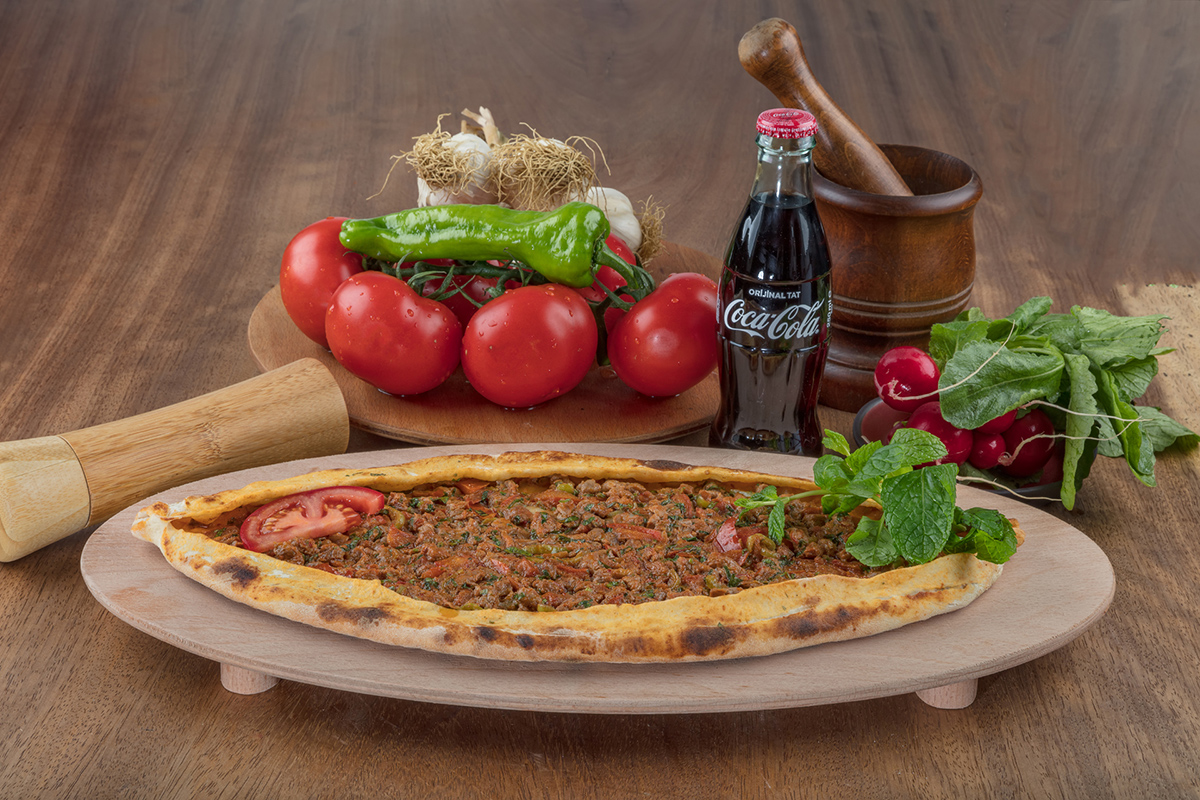 Kıymalı Pide Kıymalı Pide